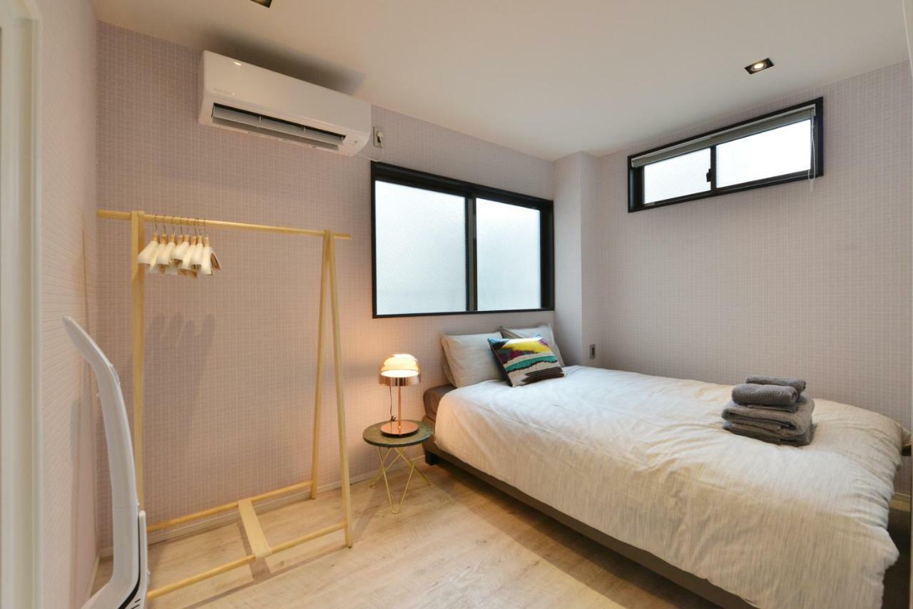 Real Life Meguro River Apartemen