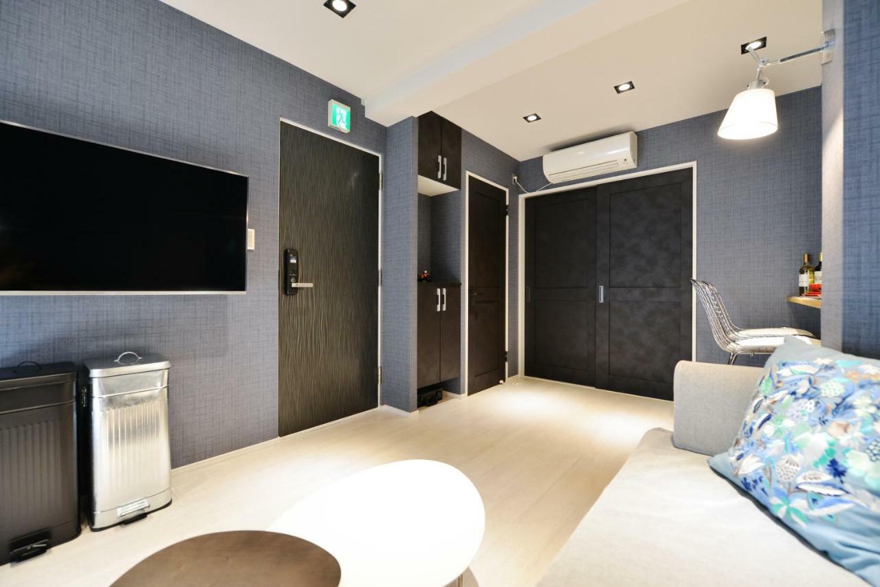 Real Life Meguro River Apartemen